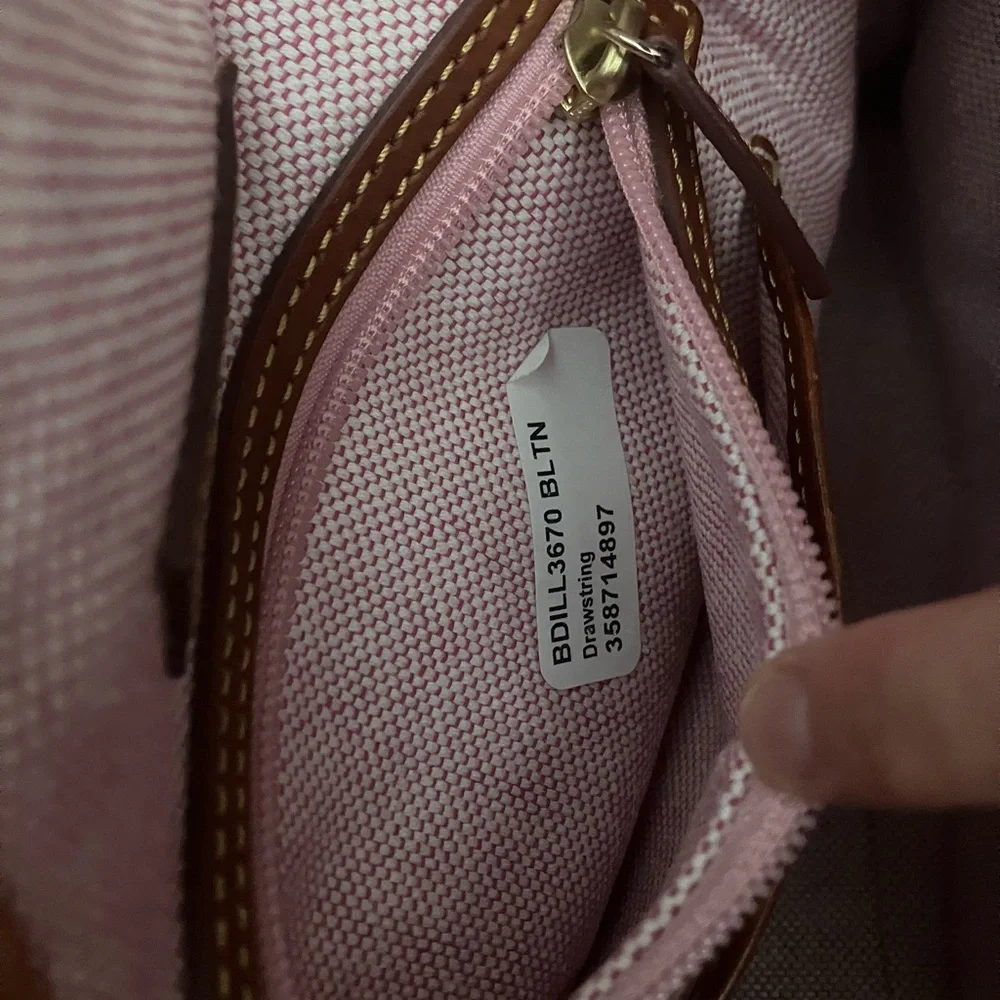 Dooney & Bourke Black and Brown Bucket Bag with Timeless Elegance - Picture 10 of 11